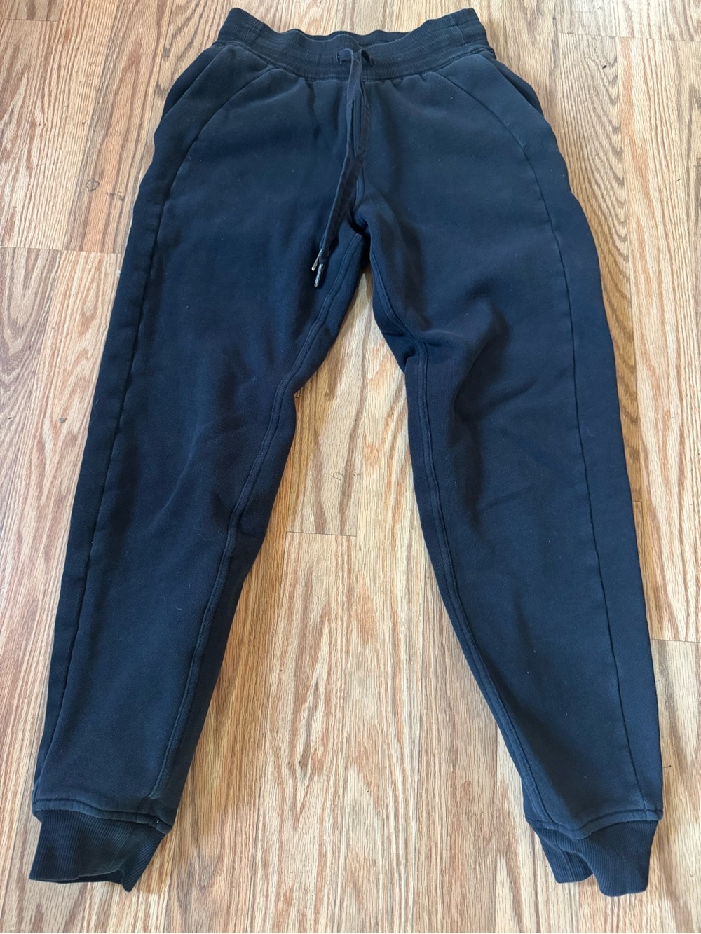 Lululemon scuba joggers size 2